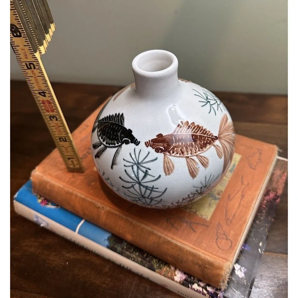 Vintage Chinese Porcelain Hand Painted Koi Fish Vase Jar 5.5